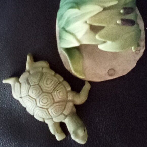 WOODLAND SURPRISES Porcelain TURTLE Figurine 1984 Jacqueline B. Smith Home Decor - Picture 7 of 10